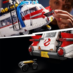 10274 LEGO Creator Expert Hayalet Avcıları ECTO-1 - Thumbnail