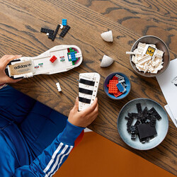 10282 LEGO® Creator adidas Originals Superstar - Thumbnail
