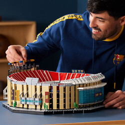 10284 LEGO Icons Camp Nou – FC Barcelona - Thumbnail