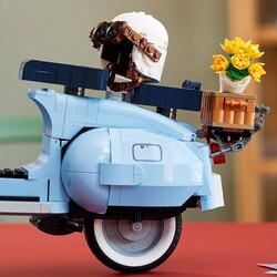 10298 LEGO® ICONS Vespa 125 - Thumbnail