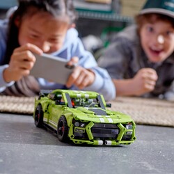42138 LEGO® Technic Ford Mustang Shelby® GT500® - Thumbnail