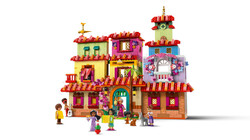 43245 LEGO® | Disney Sihirli Madrigal Evi - Thumbnail