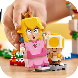 71403 LEGO Super Mario™ Peach ile Maceraya Başlangıç Seti - Thumbnail