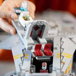 75331 LEGO® Star Wars™ Razor Crest™ - Thumbnail