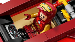 76310 LEGO® Marvel Iron Man Arabası ile Black Panther, Red Hulk’a Karşı - Thumbnail