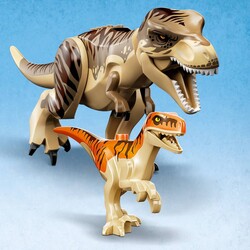76948 LEGO Jurassic World™ T. rex ve Atrociraptor Dinozor Kaçışı - Thumbnail