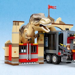 76948 LEGO Jurassic World™ T. rex ve Atrociraptor Dinozor Kaçışı - Thumbnail