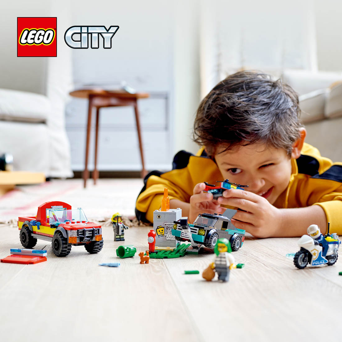 LEGO® City TV temalı itfaiye ve polis oyun seti