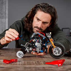 42107 LEGO® Technic Ducati Panigale V4 R - Thumbnail