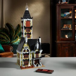 10273 LEGO® ICONS Perili Ev - Thumbnail