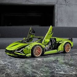 42115 LEGO® Technic Lamborghini Sián FKP 37 - Thumbnail