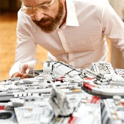 75192 LEGO® Star Wars™ Millennium Falcon™ - Thumbnail