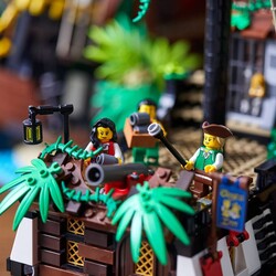 21322 LEGO Ideas Baraküda Körfezi Korsanları - Thumbnail